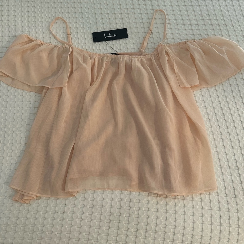 *NWT* Lulu's | Peach Off-Shoulder Women's Top (Small) 🍑